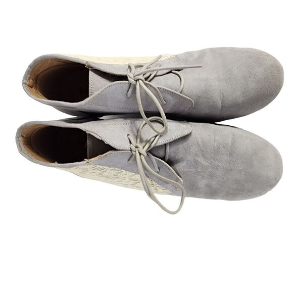 Maurice’s Gray Overlay lace  Wedge Heels - Picture 7 of 8